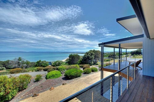 Tranquility at Freycinet