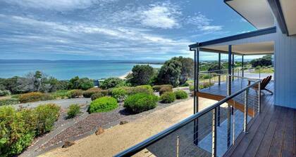 Tranquility at Freycinet