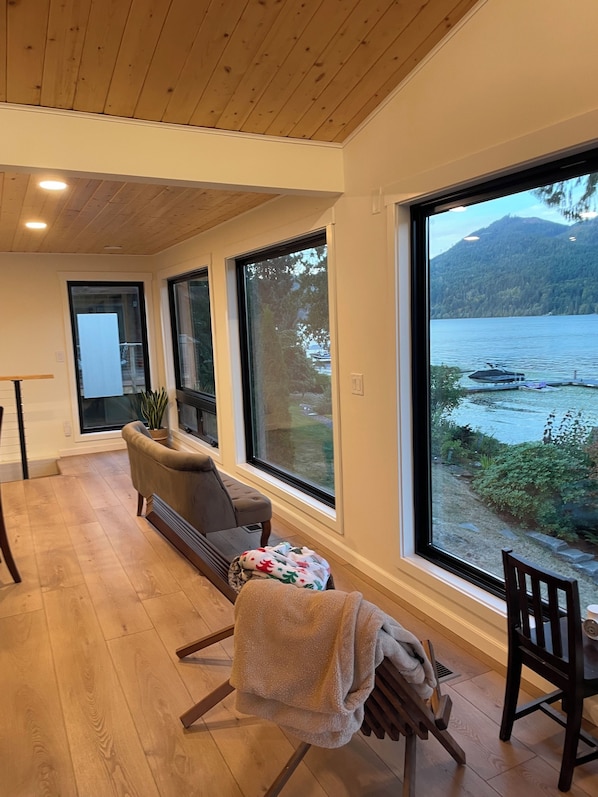 Interior - Simply Lake Samish Solitude – Lakefront 2 BR / 2.5BA (Bellingham)