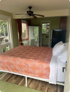 1 室のベッドルーム、WiFi、ベッドシーツ