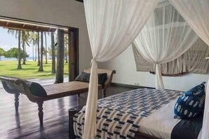 6 bedrooms, iron/ironing board, bed sheets