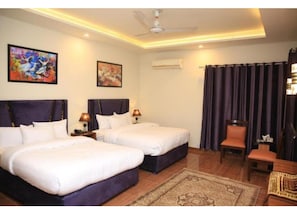 9 chambres, Wi-Fi, draps fournis