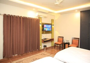 9 chambres, Wi-Fi, draps fournis