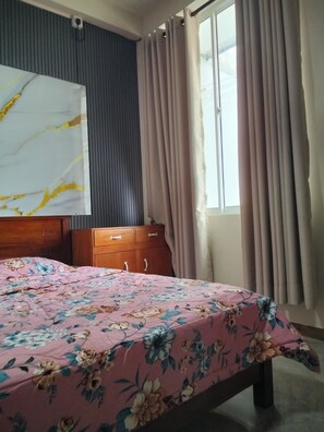 1 habitación, internet y ropa de cama 