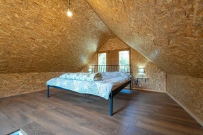 WiFi, bed sheets