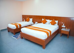 Iron/ironing board, free WiFi