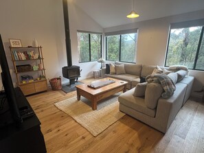 Living area - The Perch at Nornalup is a peaceful slice of paradise, perfect for families. (Nornalup)