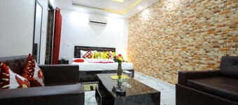 Hotel Rajani Bareilly AC Room
