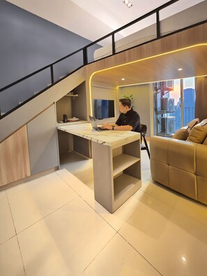 Apartment, 2 Bedrooms, City View | Living area