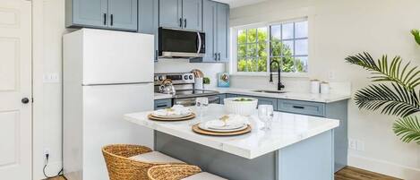 Microwave, oven, dishwasher