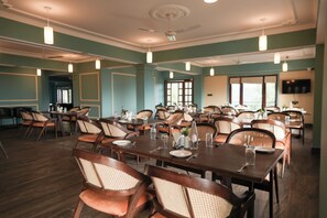 Daily buffet breakfast for a fee - Cilantro Unwind Delisso Abode Pelling (Gyalshing)