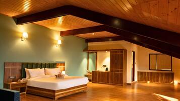 Suite Keluarga, pemandangan gunung | Meja kerja, ruang kerja ramah laptop, kedap suara, dan Wi-Fi gratis