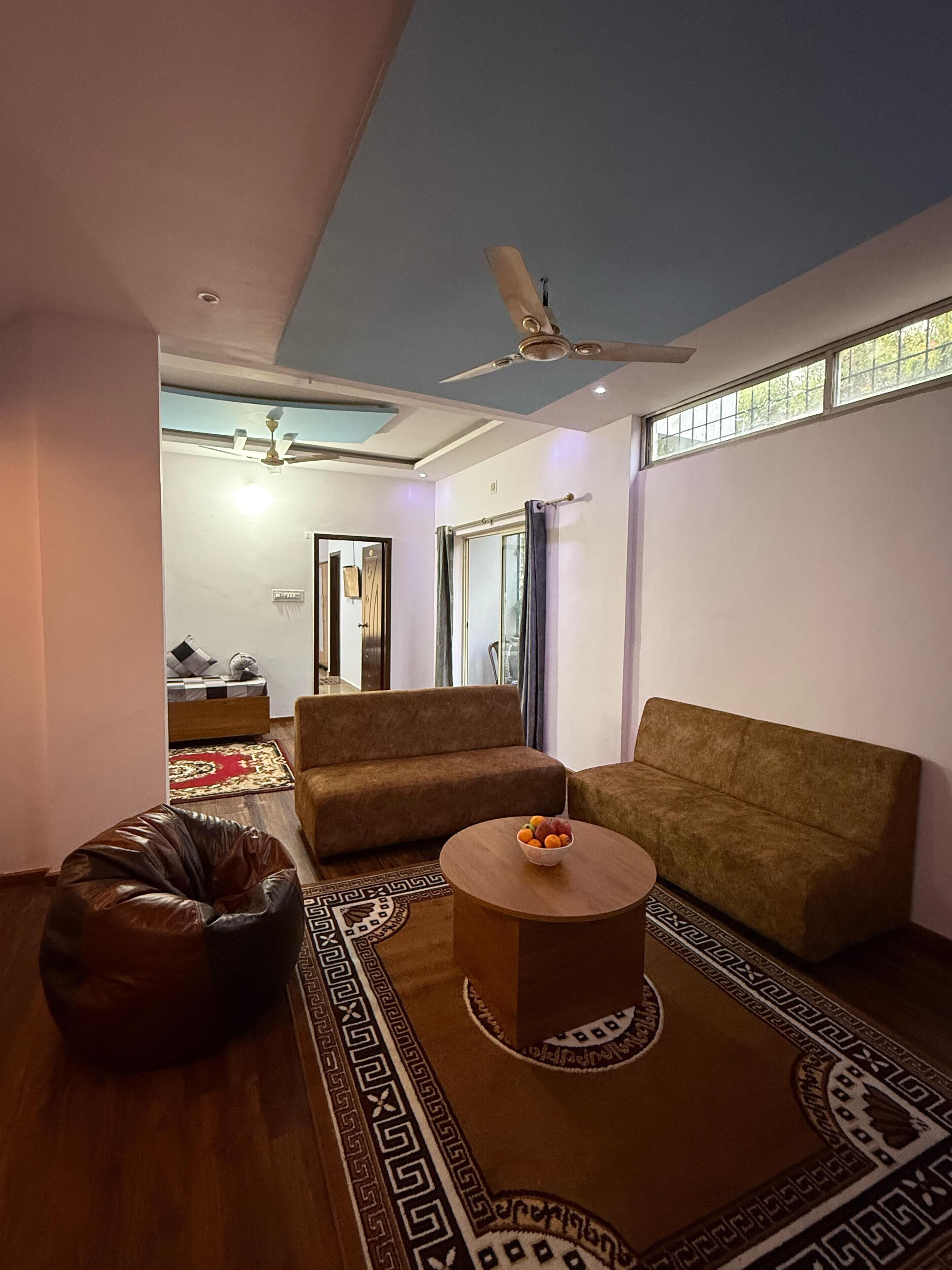 Comfort Suite, Balcony | Living area