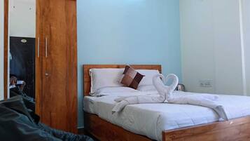 Deluxe Double Room | Free WiFi