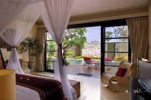 5 bedrooms, in-room safe, iron/ironing board, WiFi