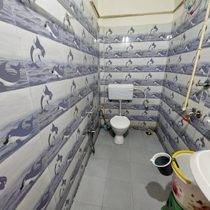 Shower, rainfall showerhead, towels, soap