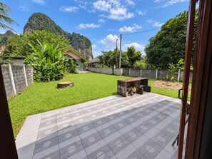 Unclassified image, 2 of 13, button - kiwi villas 1 (Vang Vieng)