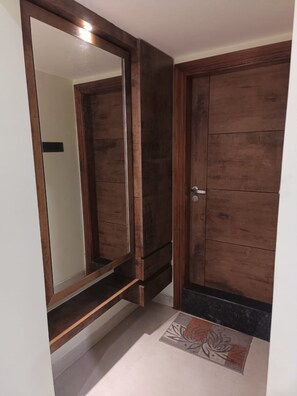 Quarto econômico, vista para a cidade | Wi-Fi de cortesia, roupa de cama