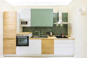 Apartment (4 Bedrooms) | Private kitchen