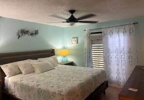 2 habitaciones, tabla de planchar con plancha y cuna de viaje 