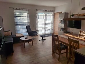 TV, DVD player, table tennis