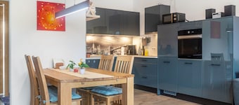 Apartamento 'Im Fränkischen Seenland' con terraza privada y Wi-Fi