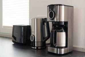 Unclassified image, 5 of 21, button