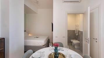 Apartment, 1 Queen Bed with Sofa bed, Partial Sea View | Bathroom