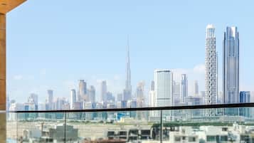 Apartamento luxo, 1 quarto, sacada, vista para a cidade | Vista do quarto