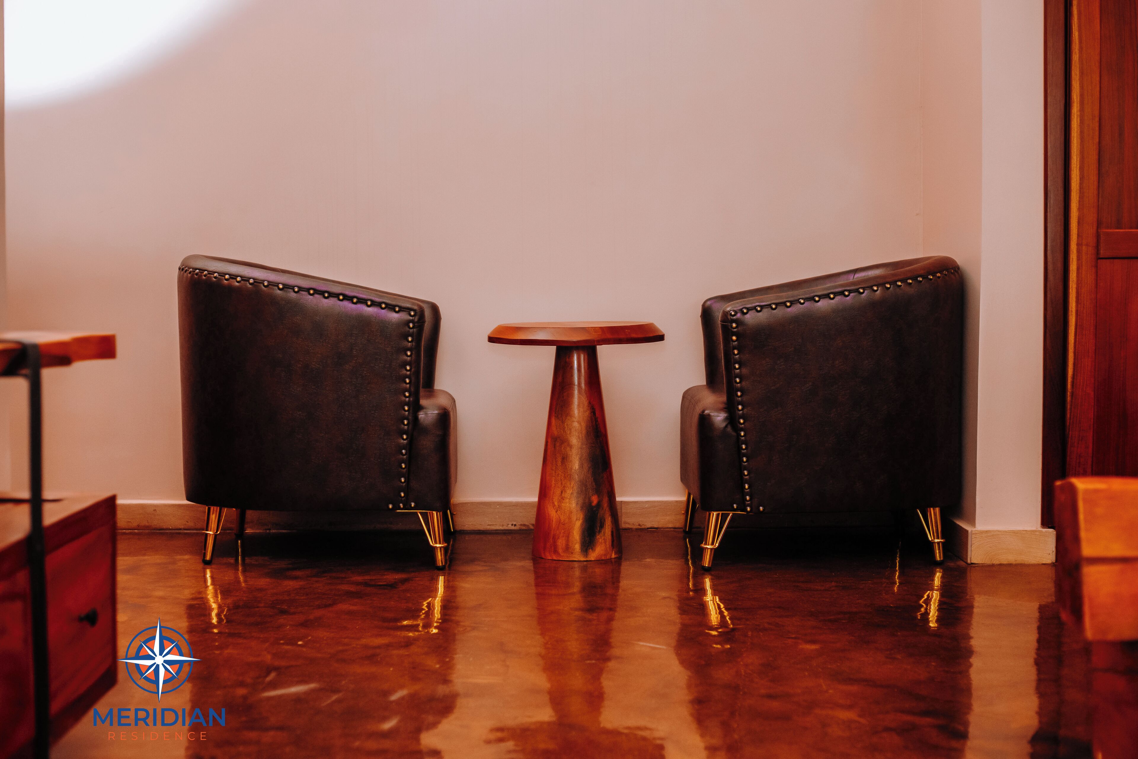 Habitación Premium | Espacio para trabajar con laptop y wifi gratis 