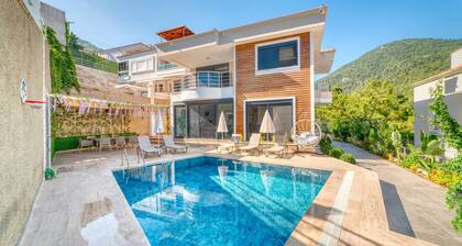 Modern Villa Private Pool 10 min to Kleopatra Beach