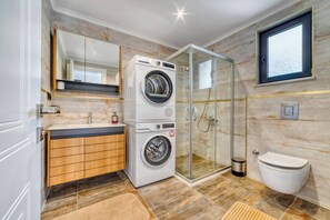 Villa, 4 Bedrooms, Smoking, Private Pool | Laundry - Modern Villa Private Pool 10 min to Kleopatra Beach (Alanya)