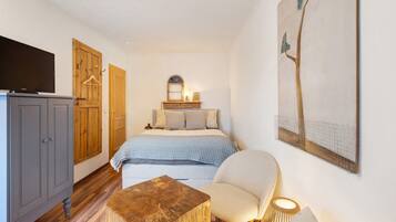 1 Schlafzimmer, BĂŒgeleisen/BĂŒgelbrett, WLAN, BettwĂ€sche