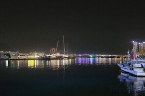 صورة غير مصنفة، 4 من 11، زرّ