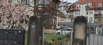 Guest House 'Romantikzimmer in Striesen' with Shared Terrace, Shared Garden and Wi-Fi