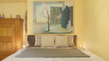 1 Schlafzimmer, BĂŒgeleisen/BĂŒgelbrett, WLAN, BettwĂ€sche