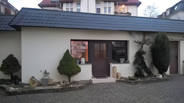 تفاصيل الفندق من الخارج