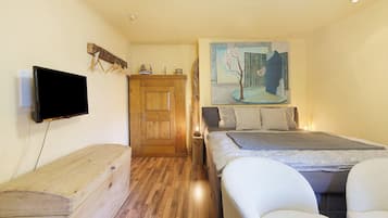 1 Schlafzimmer, BĂŒgeleisen/BĂŒgelbrett, WLAN, BettwĂ€sche