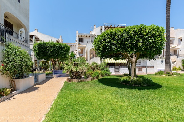 Garden - Flamingo Coast by Fidalsa (Orihuela)