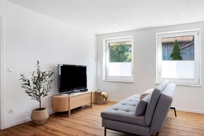 TV, DVD player