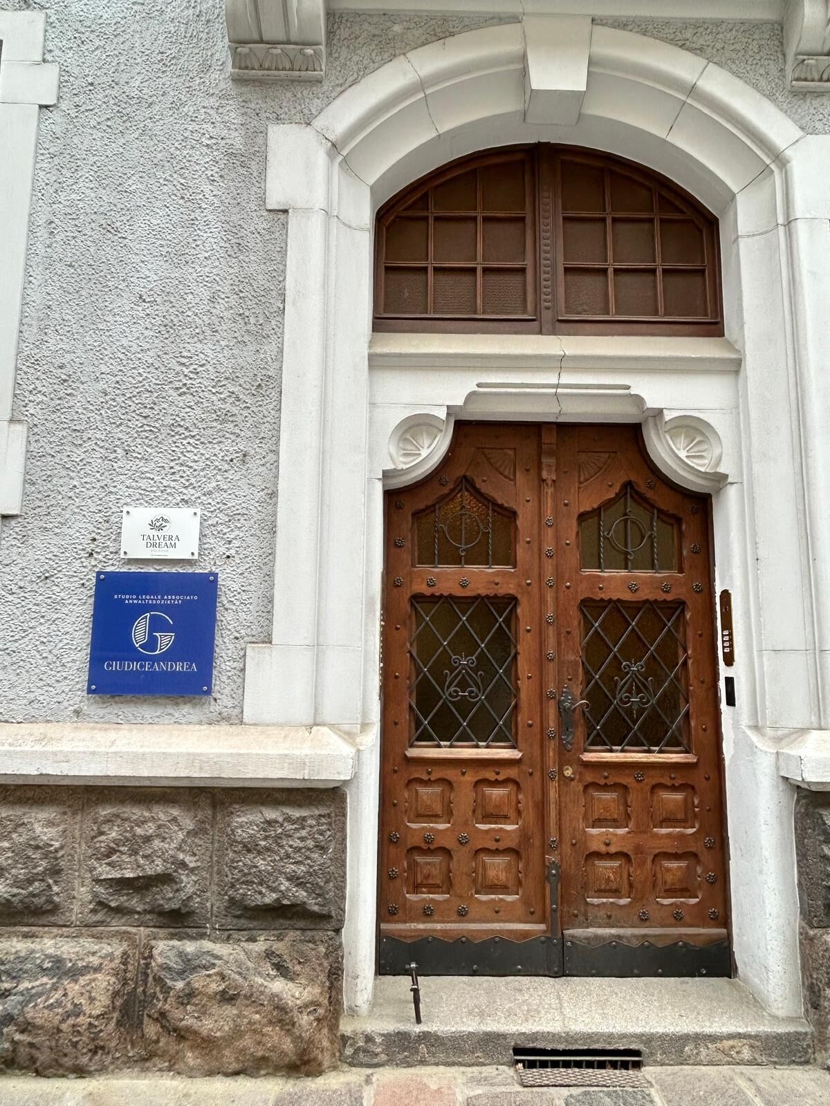 Bagian depan properti