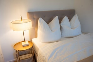 2 bedrooms, WiFi, wheelchair access