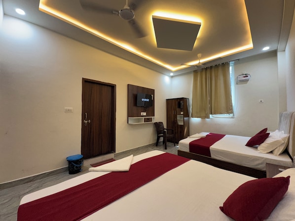 Family Room | Free WiFi