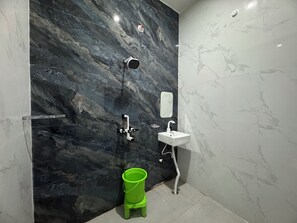 Shower, towels, soap, shampoo