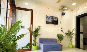 Lobby - Vimla Residency Hotel Near Prem Mandir (Vrindavan)