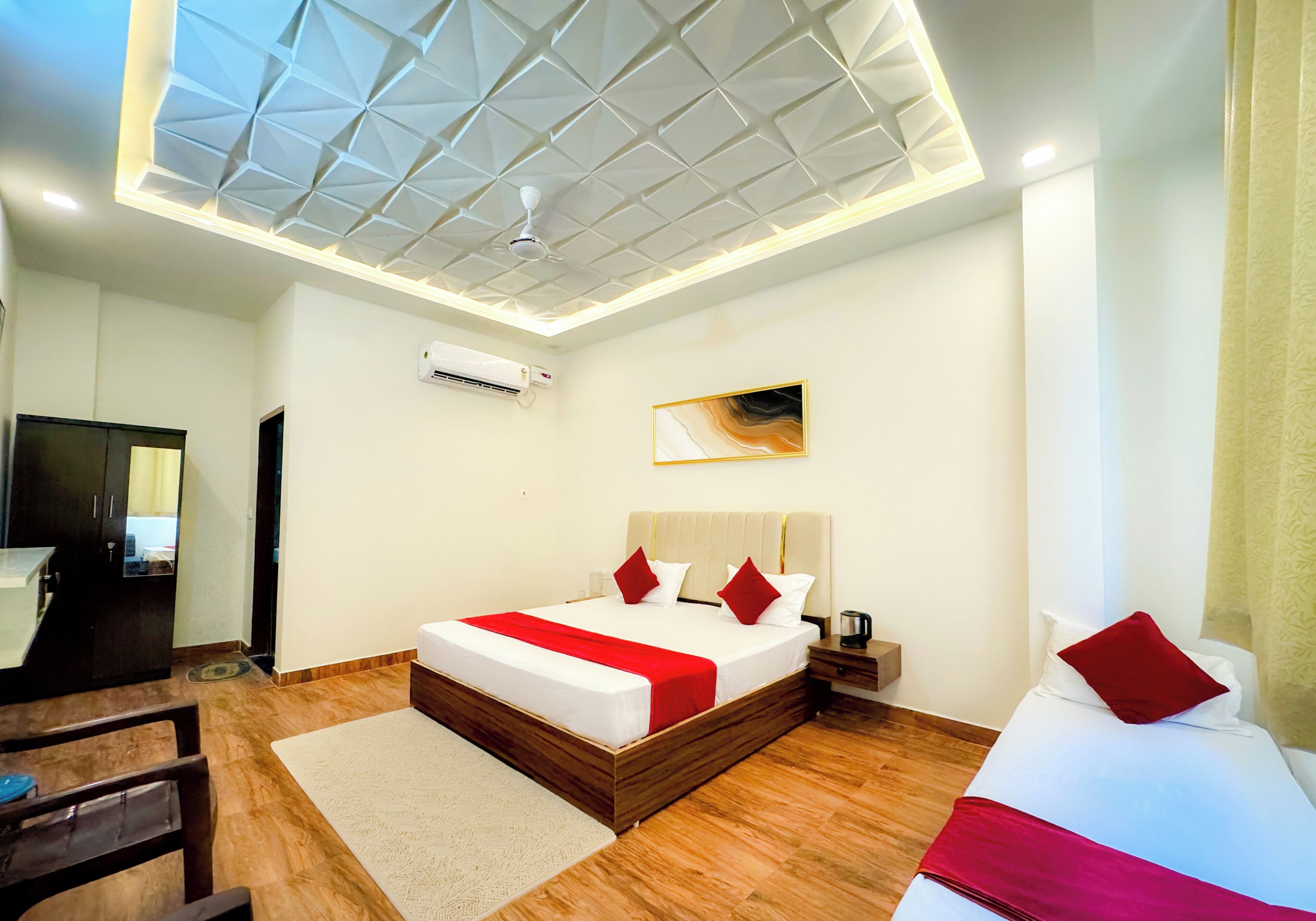 Deluxe Triple Room | Free WiFi