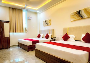 Family Room | Free WiFi - Vimla Residency Hotel Near Prem Mandir (Vrindavan)