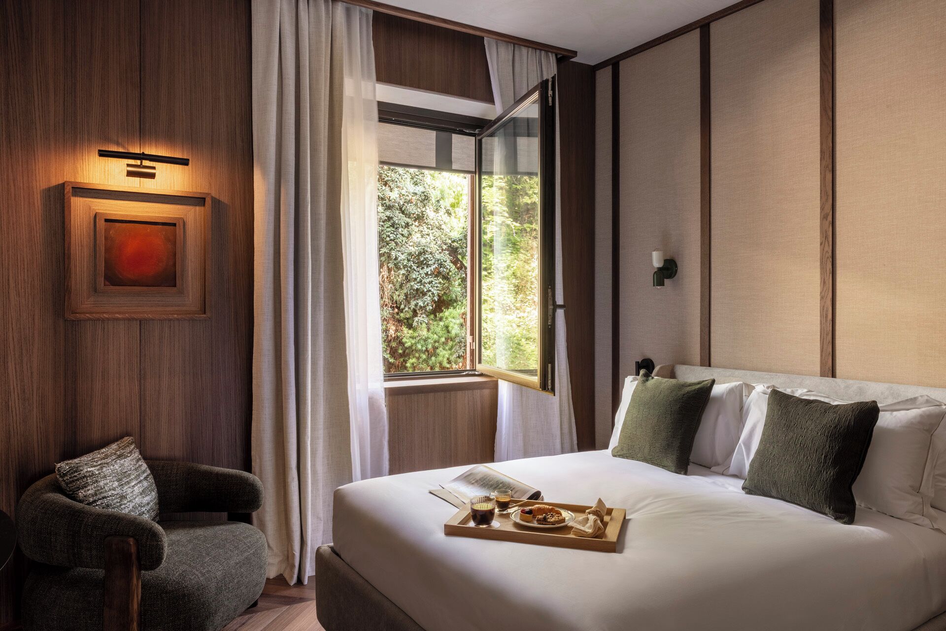 Deluxe-Zimmer, Blick auf den Innenhof | Frühstücksgericht