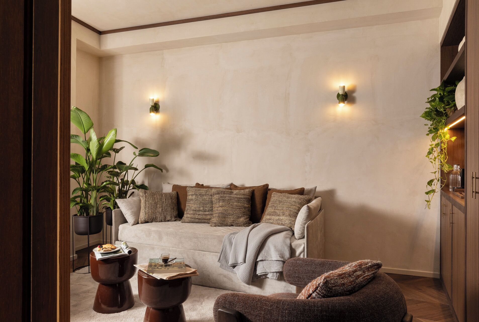 Minibar, una cassaforte in camera, una scrivania, postazione laptop