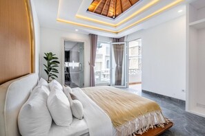 2 bedrooms, desk, iron/ironing board, WiFi